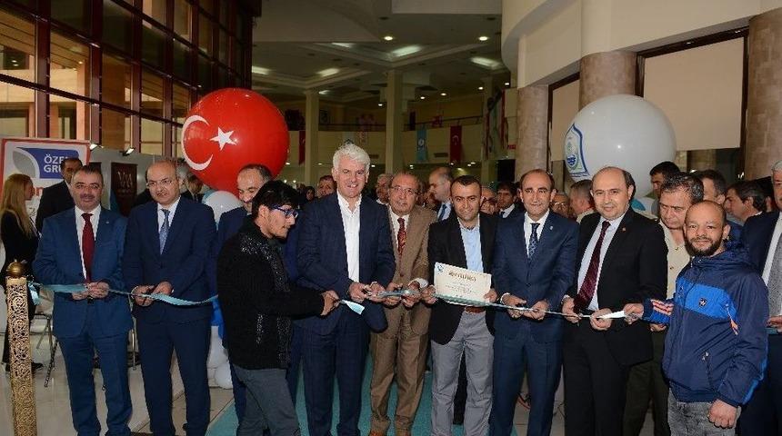 İş Arayanlarla Eleman Arayanlar Buluşturuldu