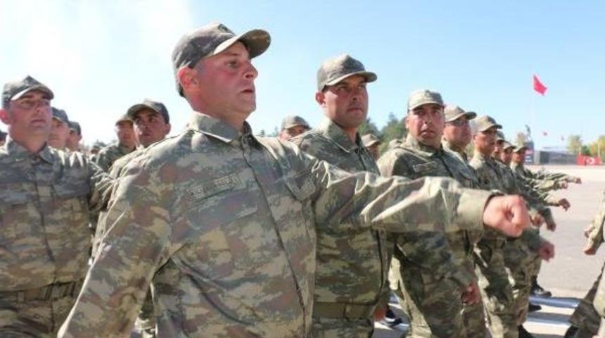 Chp Lideri Kılı&ccedil;daroğlu, Oğlunun Yemin T&ouml;renine Katıldı