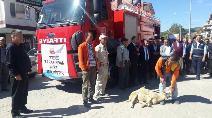 Tbb&rsquo;den Pazarlar&rsquo;a İtfaiye Aracı