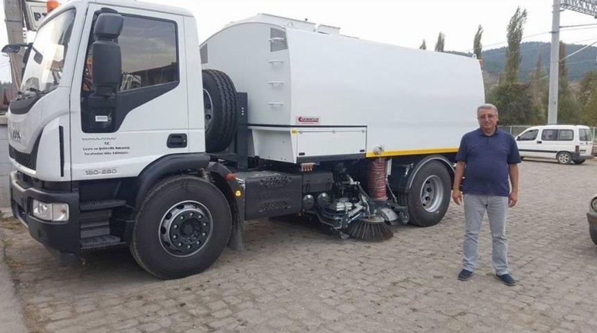 Balık&ouml;y Belediyesi Yol S&uuml;p&uuml;rme Aracı Aldı