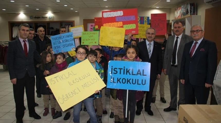 &Ouml;ğrencilerden Hayat Ağacı Derneği&rsquo;ne Yardım