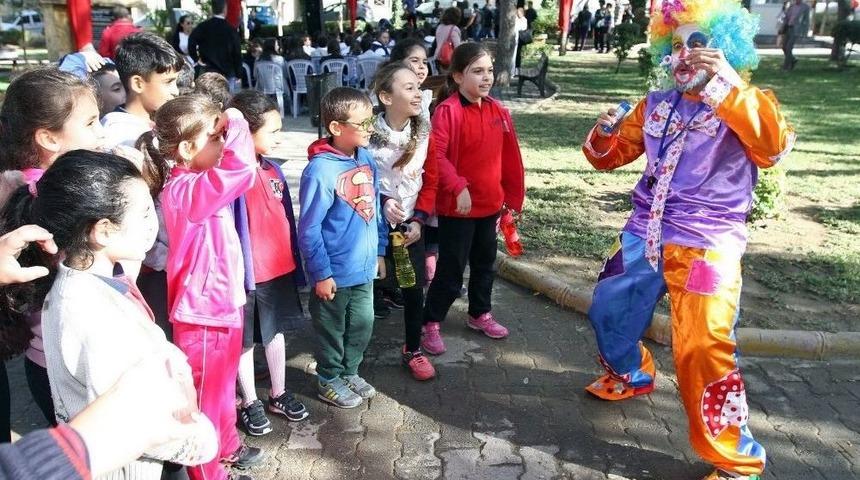 Konak&rsquo;ın Parkları Cumhuriyet Coşkusuyla Dolacak