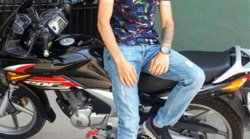 İzmir’de Motosiklet Refüje Girdi: 1 Ölü, 1 Yaralı