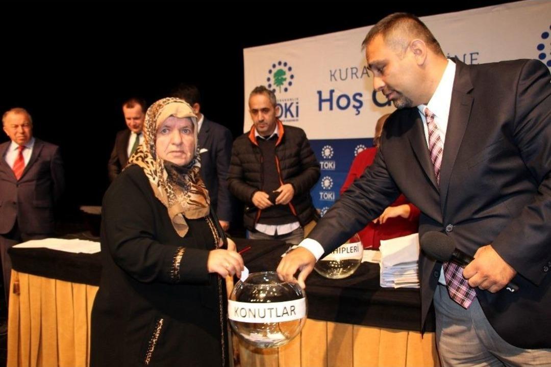 Toki Konutlarında Kura Heyecanı