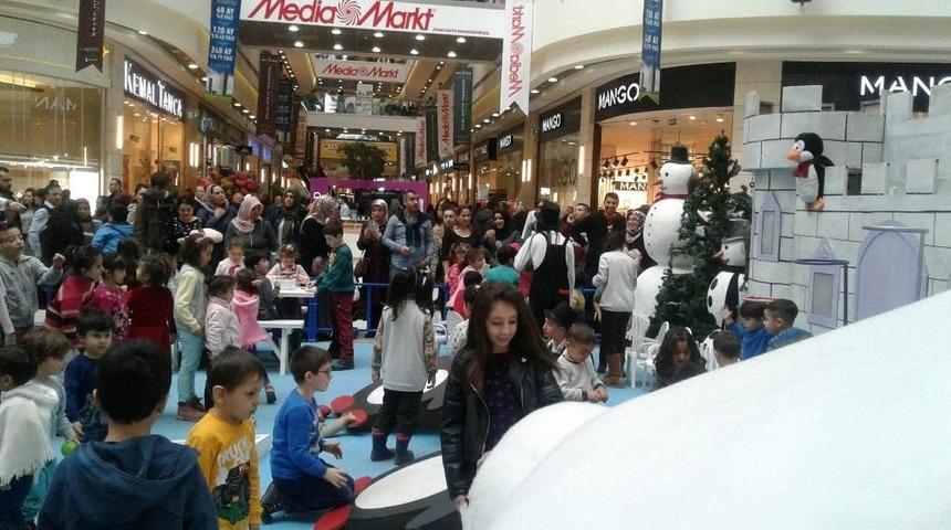 &Ccedil;ocuklar Karne Hediyesi Ve S&ouml;mestir Tatili İ&ccedil;in Nata Vega Outlet&rsquo;te