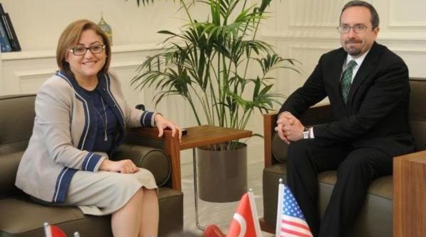 Abd'li B&uuml;y&uuml;kel&ccedil;i John Bass Gaziantep'te