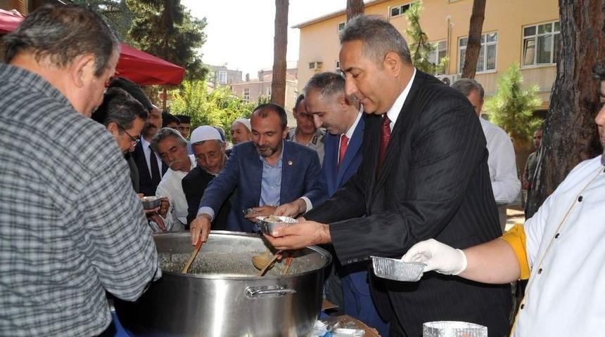 İl&ccedil;e Emniyet M&uuml;d&uuml;rl&uuml;ğ&uuml;nden Aşure Etkinliği