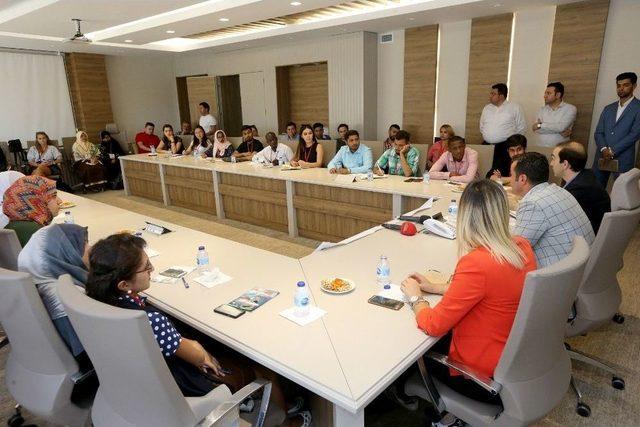 Gaziantep Büyükşehir Belediyesi 27 Ülkeden 40 Öğrenciyi Ağırlıyor