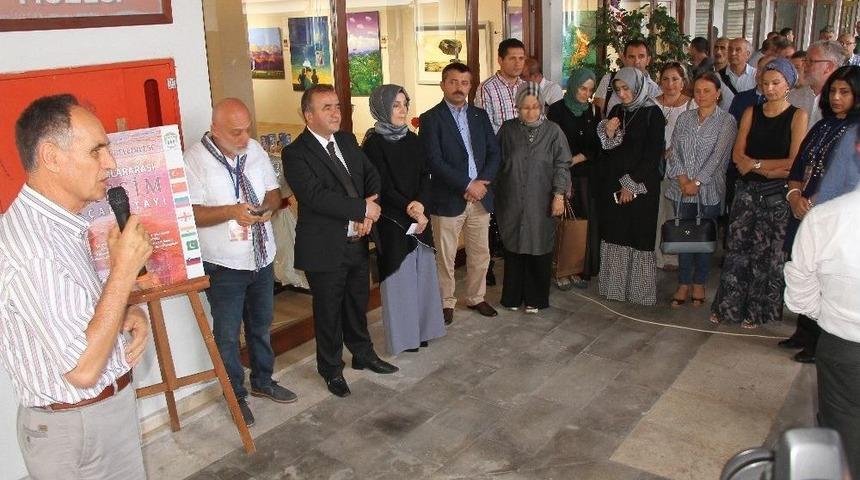 Ak&ccedil;aabat&rsquo;ta &ldquo;uluslararası Resim &Ccedil;alıştayı&rdquo; Sergi A&ccedil;ılışıyla Son Buldu