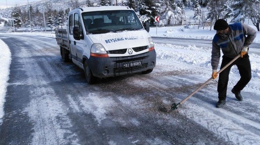 Beyşehir&rsquo;de Kar Temizliği &Ccedil;alışmaları