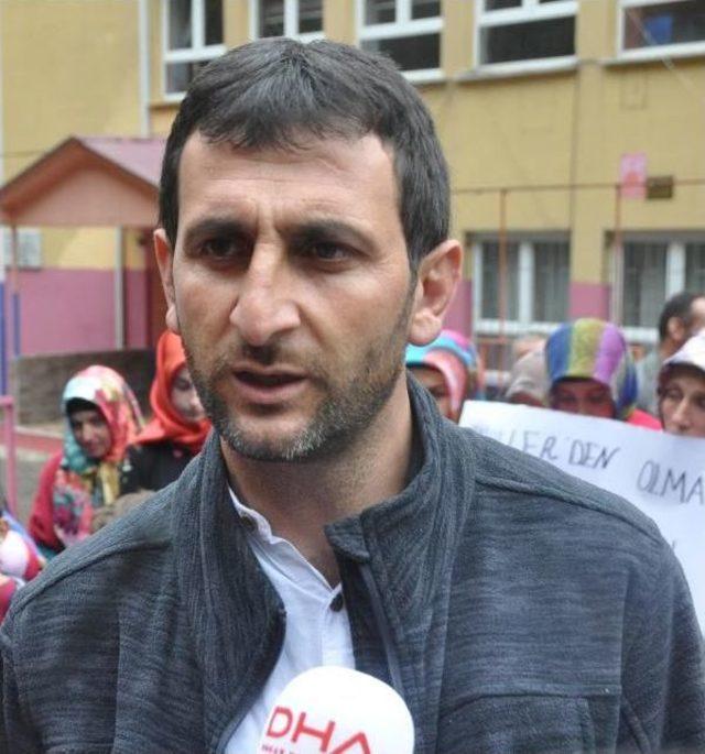 Trabzon’Da Velilerden Okul Eylemi