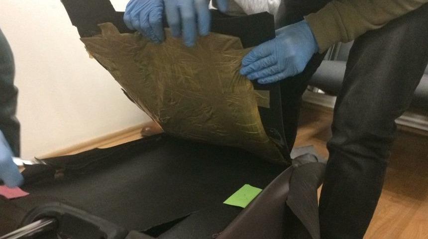 Tanzanyalı Yolcunun Valizinde Eroin &Ccedil;ıktı