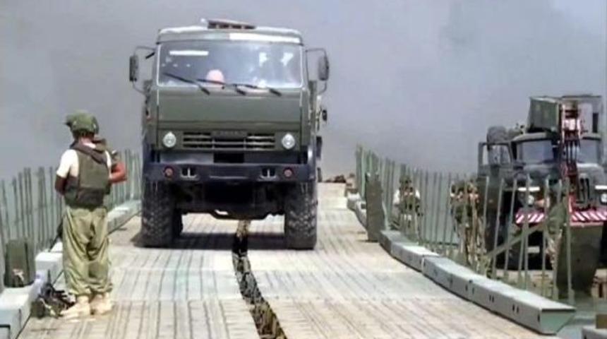 Rusya, Suriye'de Fırat Nehri Üzerine Köprü Inşa Etti