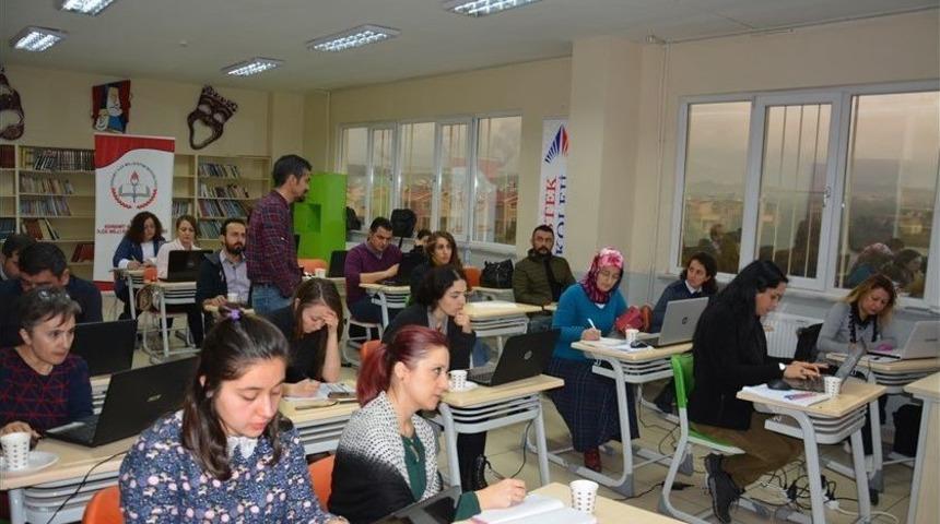 Edremit &Ouml;ğretmenleri Erasmus Projelerine Hazırlanıyor