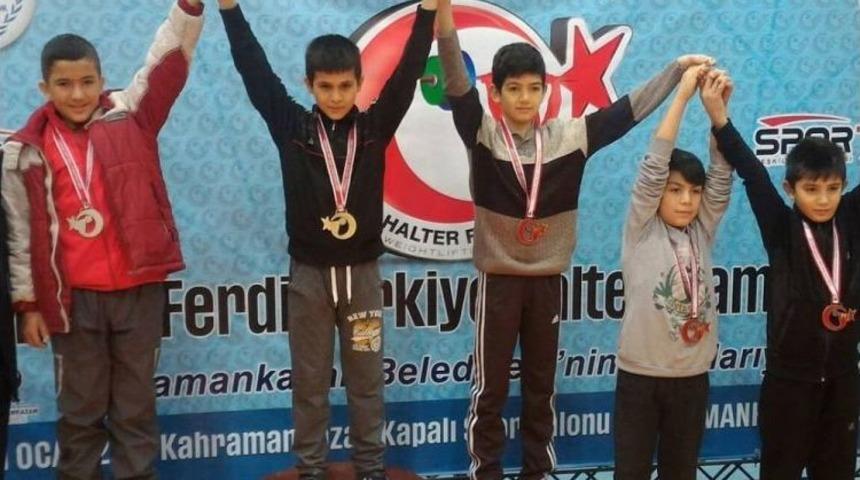 Osmaniyeli Minik Halterciler Dereceyle D&ouml;nd&uuml;