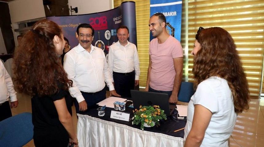 Başkan Atilla: &ldquo;hayatın Her Aşamasında Gen&ccedil;lerimizin Yanındayız&rdquo;