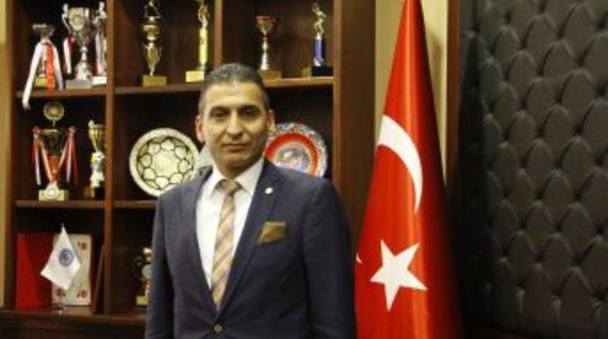Er: "davalar Avukatlar Aracığıyla A&ccedil;ılmalı Ve Y&uuml;r&uuml;t&uuml;lmelidir"