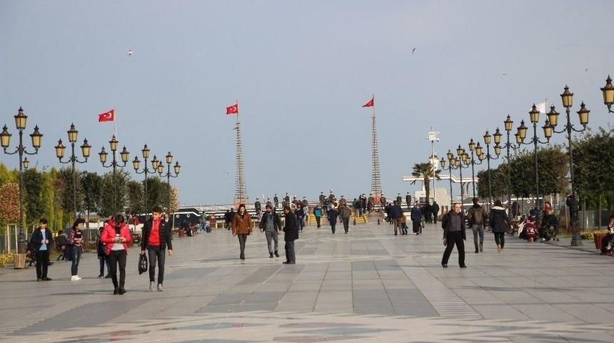 Samsun&rsquo;da Bug&uuml;n Yalancı Bahar, &Ccedil;arşamba Kar Yağışı