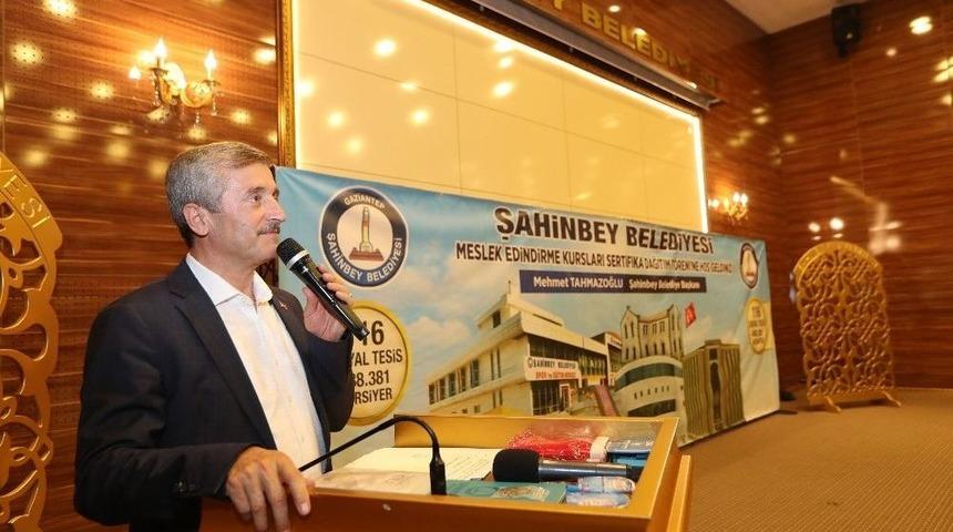 Meslek Edinme Kursuna Katılan 198 Kursiyer Sertifikalarını Aldı