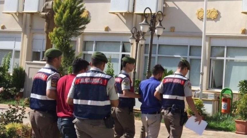 Ak&uuml; Hırsızları Yakalandı