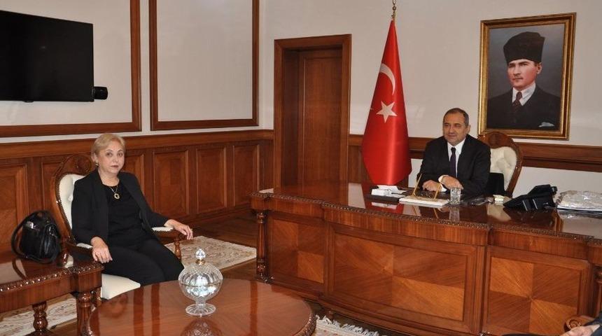 Himya&ccedil;-der&rsquo;den Vali Kaban&rsquo;a Ziyaret