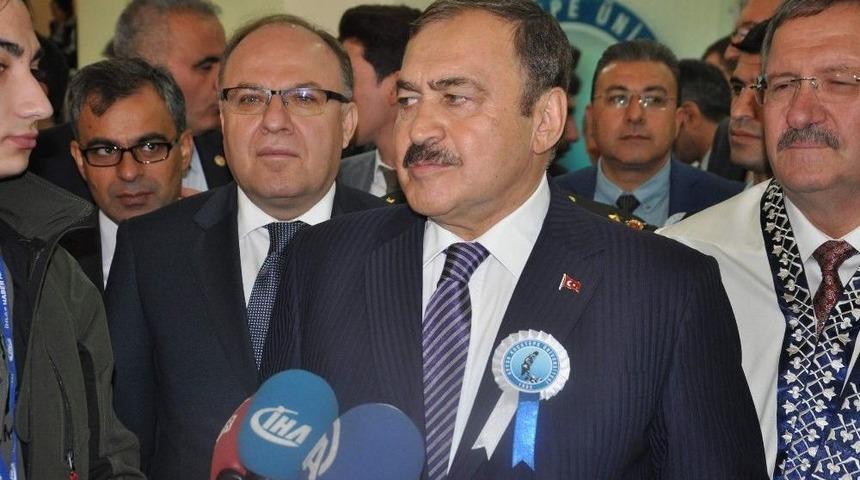 Bakan Eroğlu&rsquo;ndan &ldquo;yerli Otomobil &Uuml;retimi Konusunda &Ouml;ğretim G&ouml;revlilerine &Ccedil;ağrı: