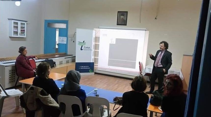 &Ouml;zel &Ouml;ğrenci &Ouml;ğretmenlerine Eğitim