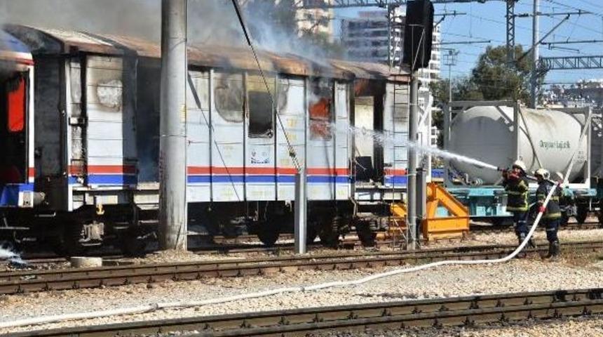 Servis Vagonu Yandı, Yolcular G&ouml;r&uuml;nt&uuml; &Ccedil;ekti