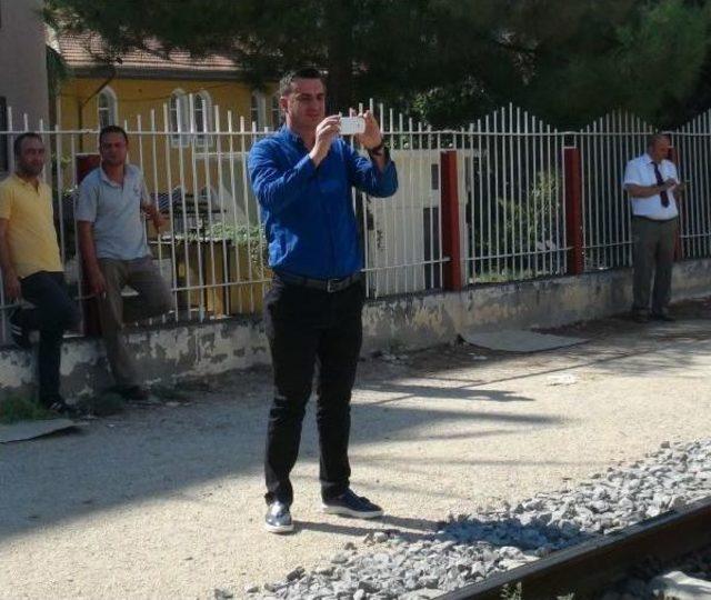 Servis Vagonu Yandı, Yolcular G&ouml;r&uuml;nt&uuml; &Ccedil;ekti 3