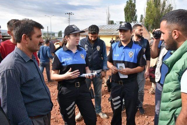 Kars’ta Polisten Bayram Öncesinde Sahte Para Uyarısı