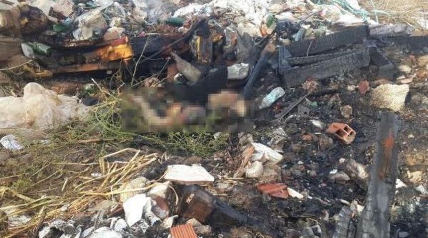 Moloz D&ouml;k&uuml;len Alanda Yanmış Erkek Cesedi Bulundu