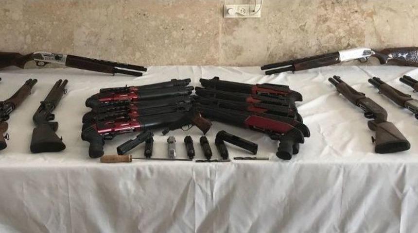 Jandarmadan Ka&ccedil;ak Silah Operasyonu