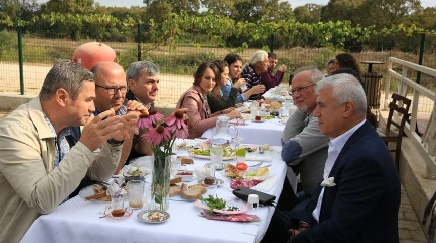 Nil&uuml;fer&rsquo;de Gdo&rsquo;suz Kahvaltı