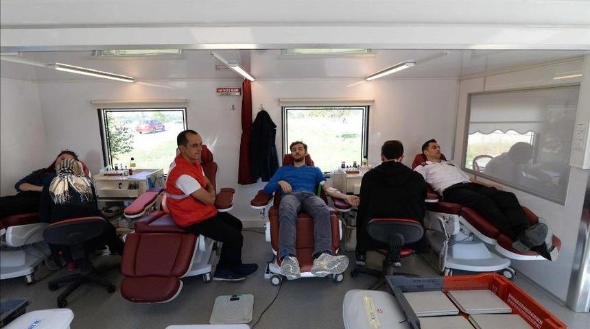 Hitit &Uuml;niversitesi&rsquo;nden Kan Bağışı