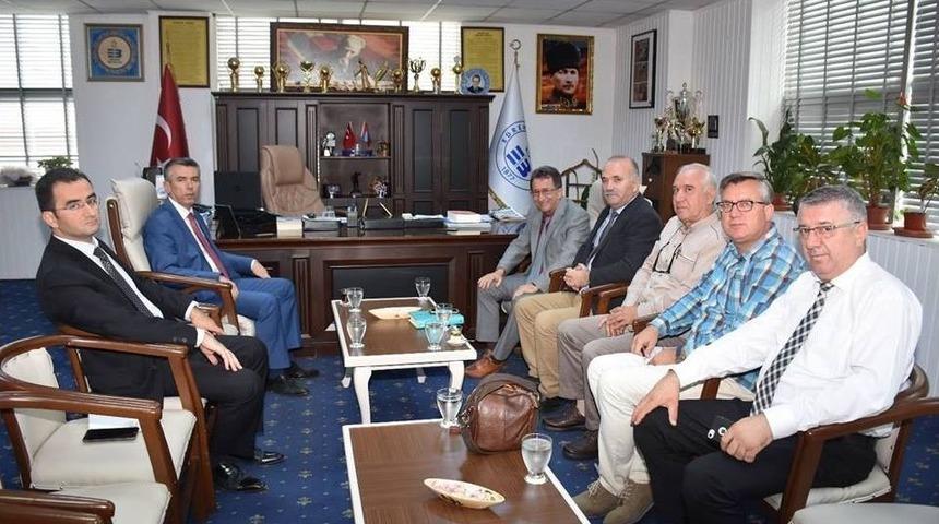 Zeytin &Ccedil;i&ccedil;eği Şenliği İ&ccedil;in Toplandılar