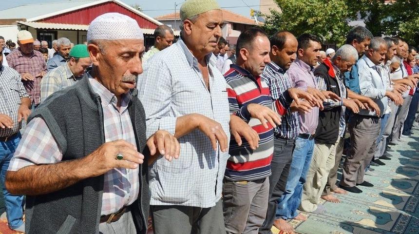 Turgutlu&rsquo;da Yağmur Duası Yapıldı