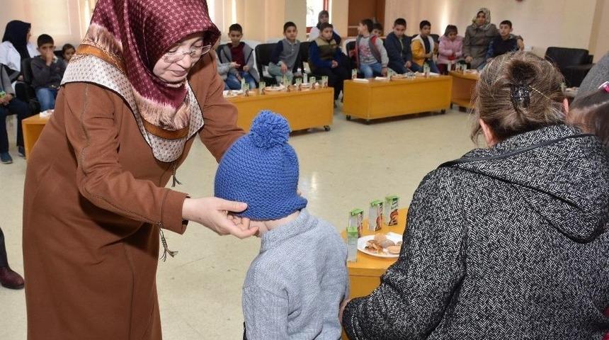 El Emekleri Sahiplerine Ulaştı