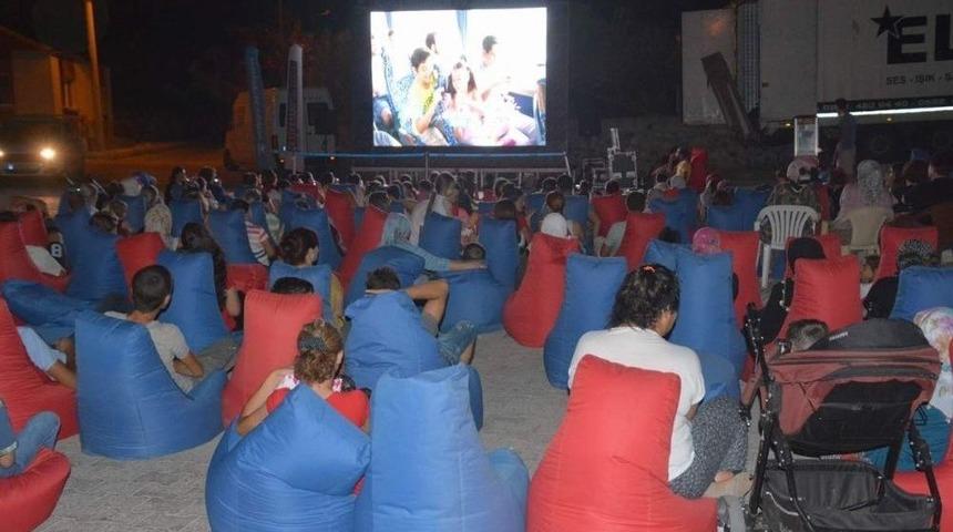 G&uuml;zelhisar&rsquo;da Sinema Keyfi