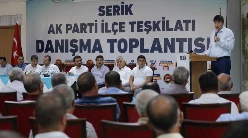 T&uuml;rel, Serik İl&ccedil;e Danışma Toplantısına Katıldı
