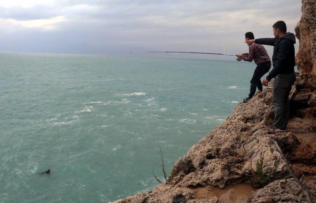 Balık&ccedil;ılar Bu Defa Hayata D&ouml;n&uuml;şe Olta Attılar