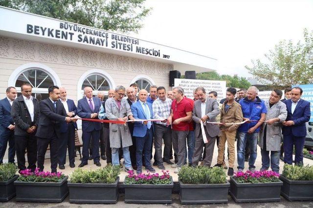 Beykent Sanayi Sitesi Mescidi Törenle İbadete Açıldı