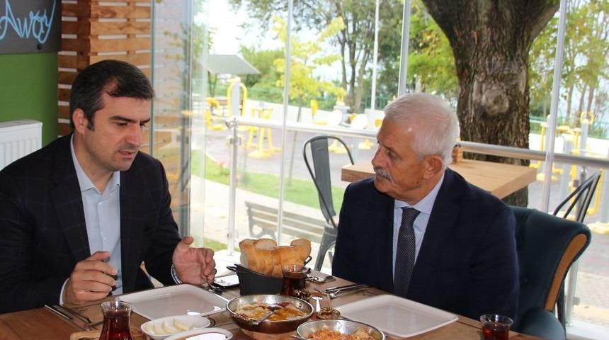 Başkan Yemenici İtfaiye Personeliyle Bir Araya Geldi