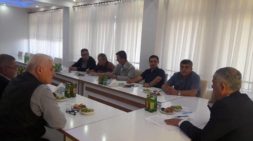 Başkan Yaman, Belediye Meclis &Uuml;yeleriyle Bir Araya Geldi