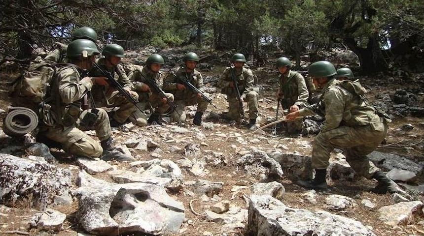Harbiye Öğrencilerinden Nefes Kesen Tatbikat