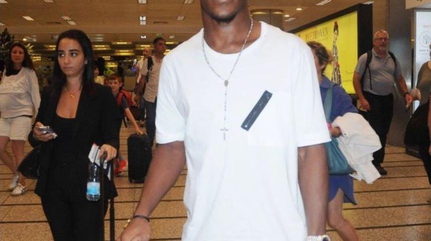 Trabzonspor’un Yeni Transferi Nwakaeme İstanbul’da