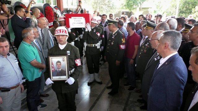 Kalp Krizi Sonucu Hayatını Kaybeden Asteğmen Nazilli’de Toprağa Verildi