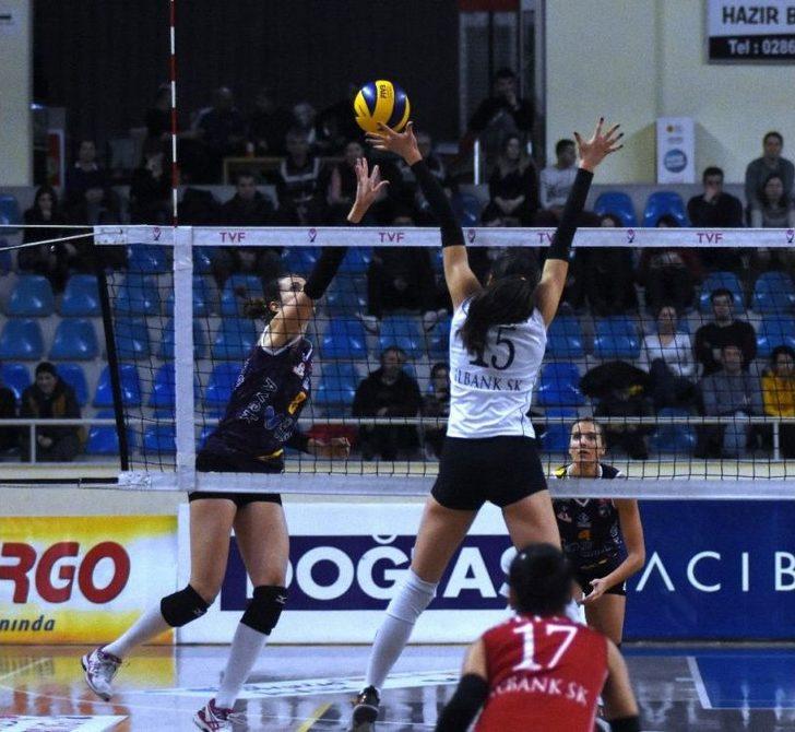 Vestel Venüs Sultanlar Ligi: Çanakkale Belediyespor: 3 - İlbank:0 G5