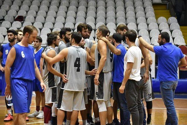 Manisa’da Basketbol Heyecanı Başladı