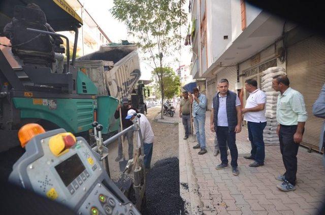 Iğdır Belediyesi Aralıksız Asfalt Dökmeye Devam Ediyor