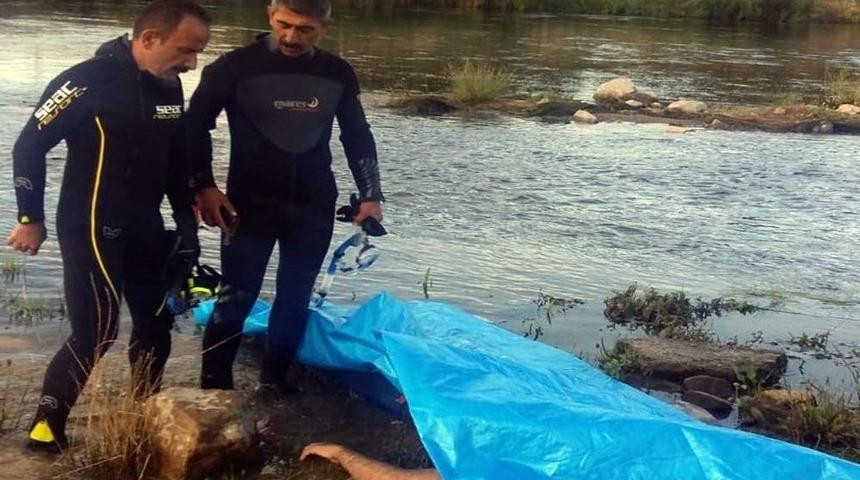 Kızılırmak&rsquo;a Atlayan Gen&ccedil; Boğuldu
